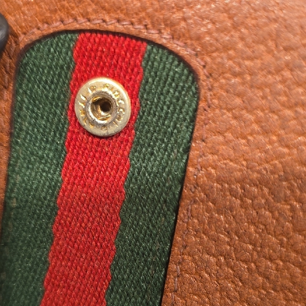 Gucci Tan Leather Wallet with Green and Red Accent - Picture 6 of 14
